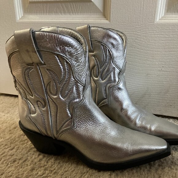 Otto Mini Western Boot - Reformation Cowboy Boots - TV Wardrobe - silver cowgirl - Picture 2 of 13